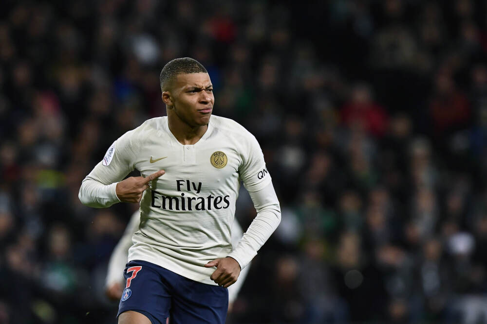 进步神速！中国男篮未来第一前锋非他莫属，郭士强没有看错人